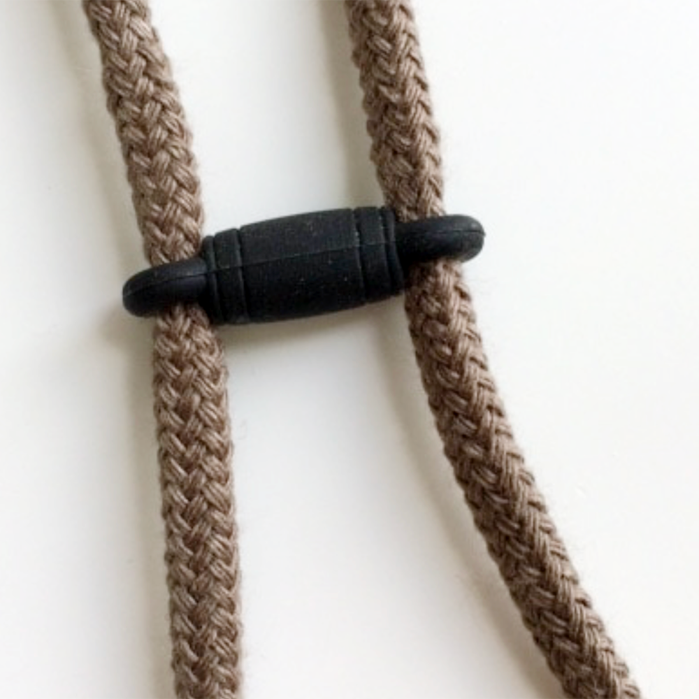 REMOVABLE STRAP