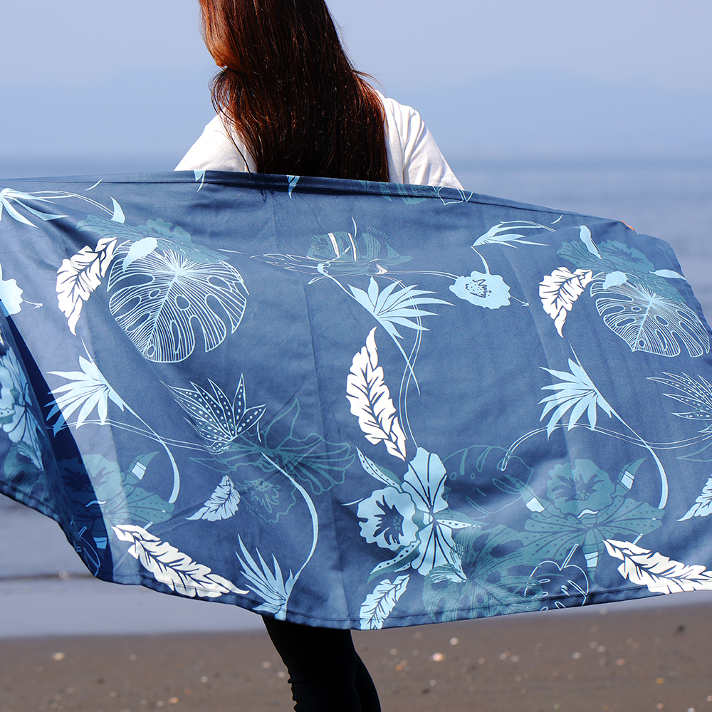 SAND-FREE TOWEL